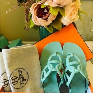 Preloved Hermes Egerie Sandals 🩴 in Vert Embrun Size 37